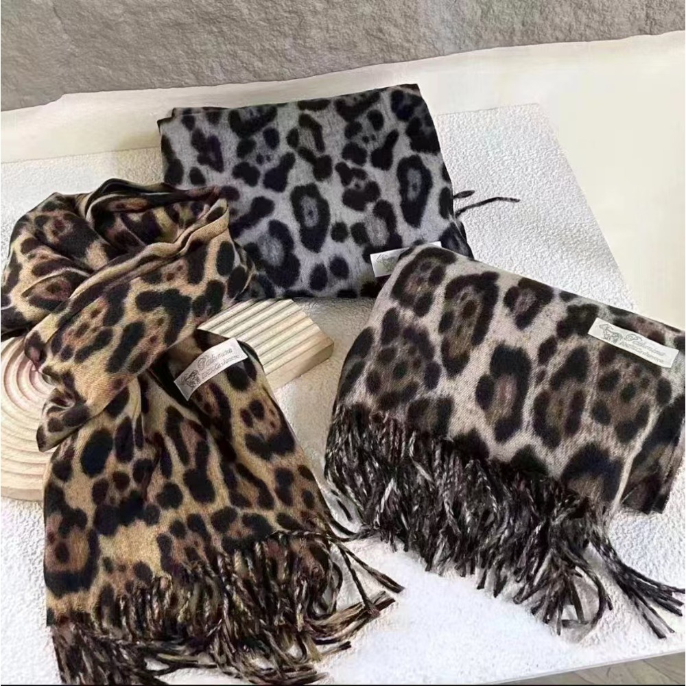 Woven Scarf Blanket - 190*70 سنتيمتر تصميم ليوبارد وشاح شتاء