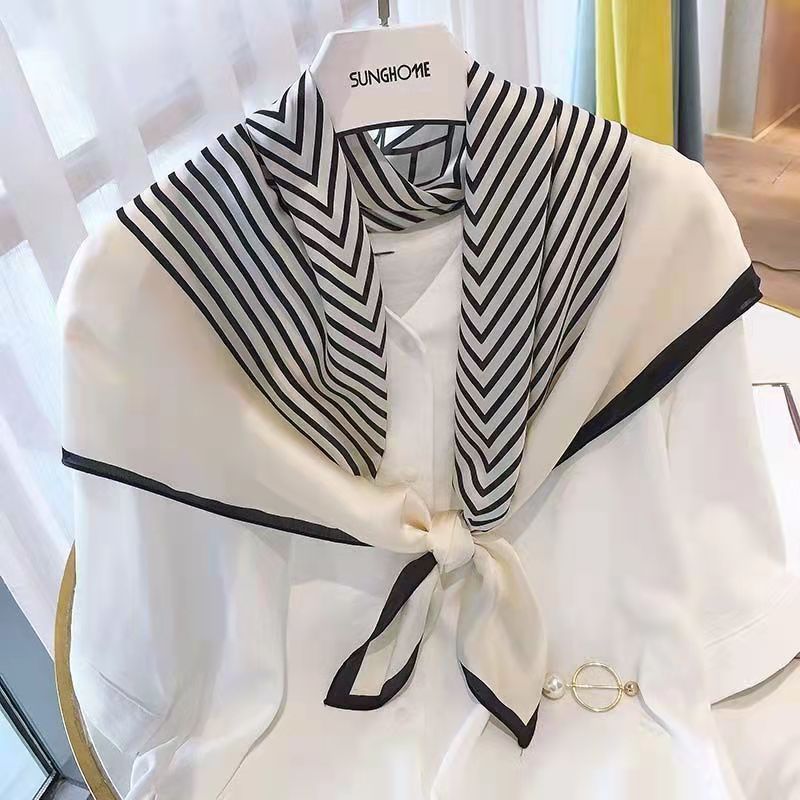 موضة ساحة 70 سنتيمتر أبيض وأسو - مراجعة Silk Tie Striped وسعره