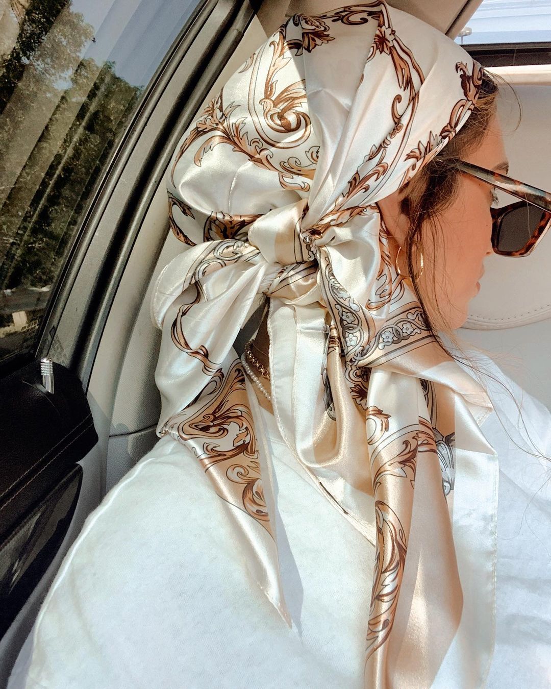 الساتان ساحة وشاح المرأة مسلم  - مراجعة Face Scarf Mask وسعره