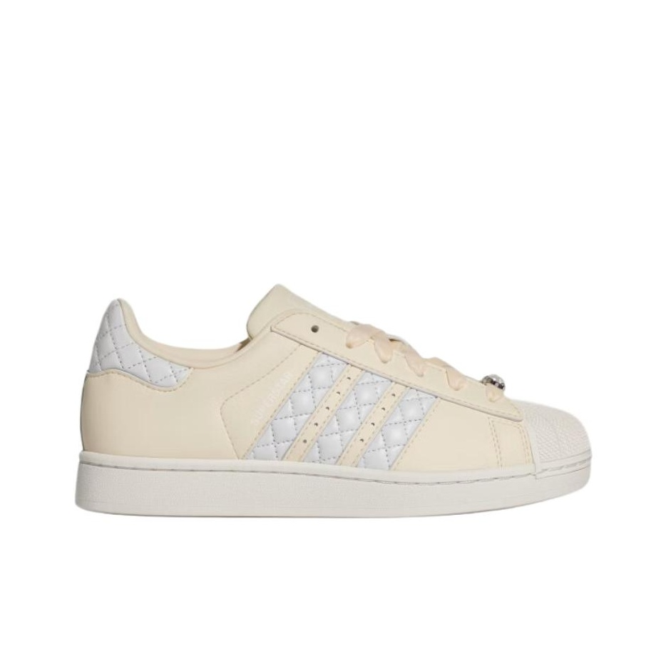 أحذية سكيت بورد نسائية من أديد - مراجعة Adidas Shoes Superstar وسعره