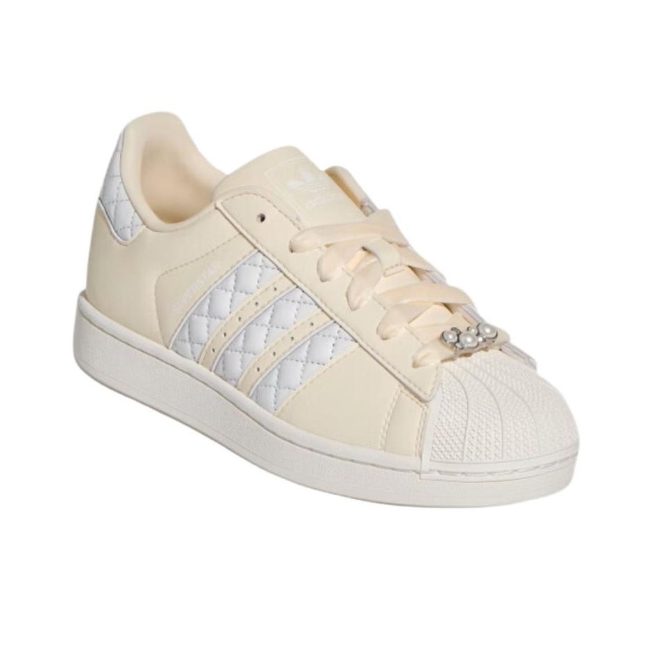 أحذية سكيت بورد نسائية من أديد - مراجعة Adidas Shoes Superstar وسعره