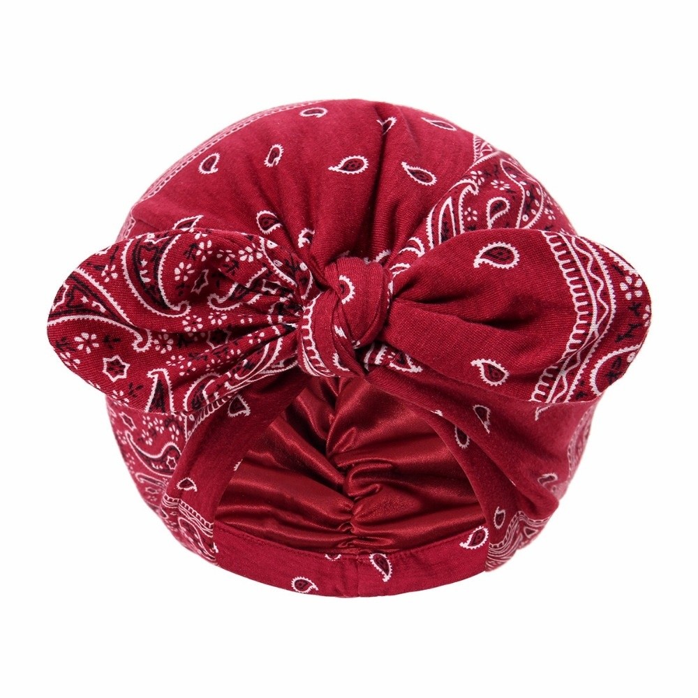قبعة عمامة مبطنة بالساتان بطبع - مراجعة Bow Tie Pre Tied وسعره