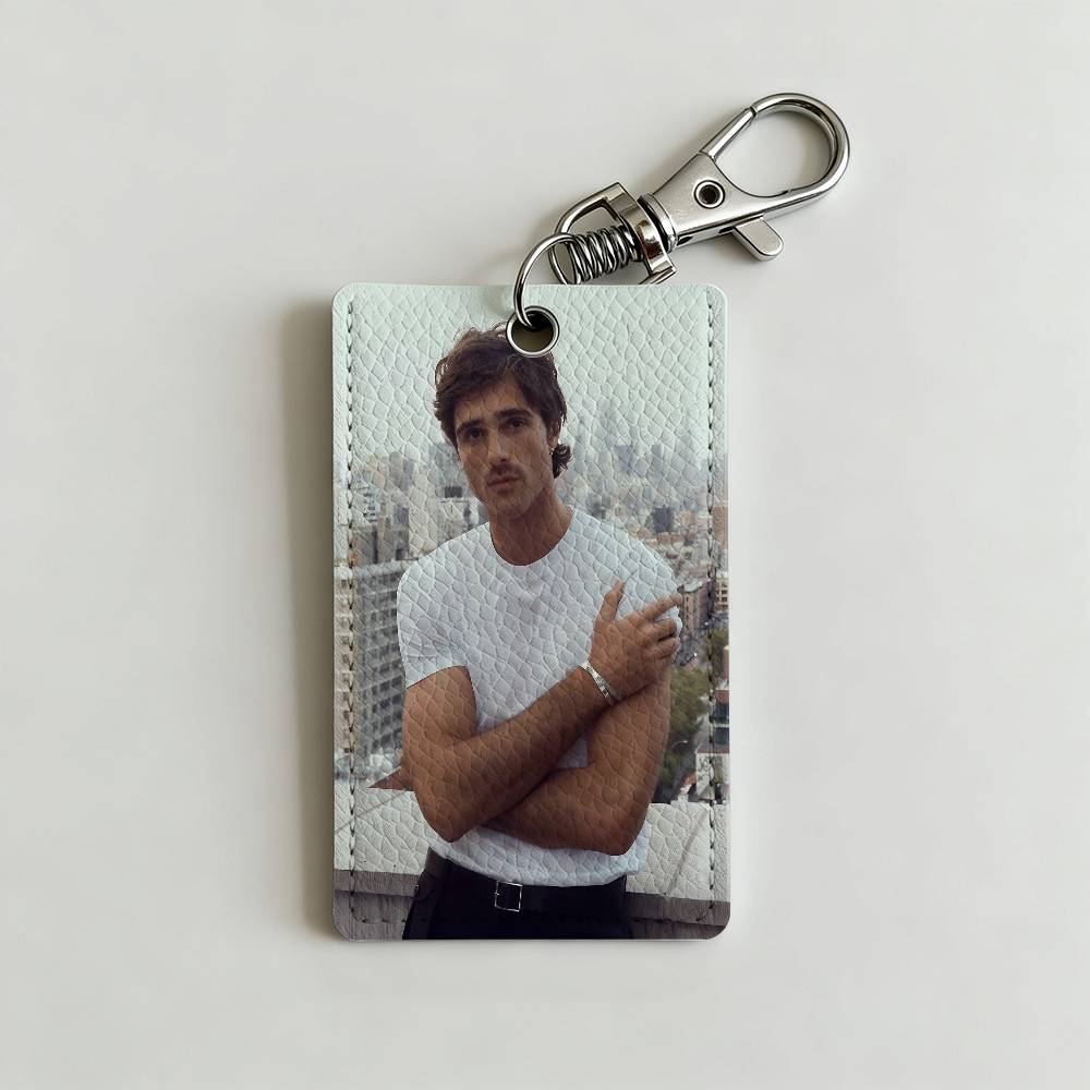 حامل بطاقات وميداليات مفاتيح ب - مراجعة Lanyard Badge Holder وسعره
